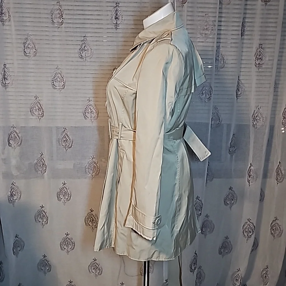 Beige Coat - Picture 5 of 16